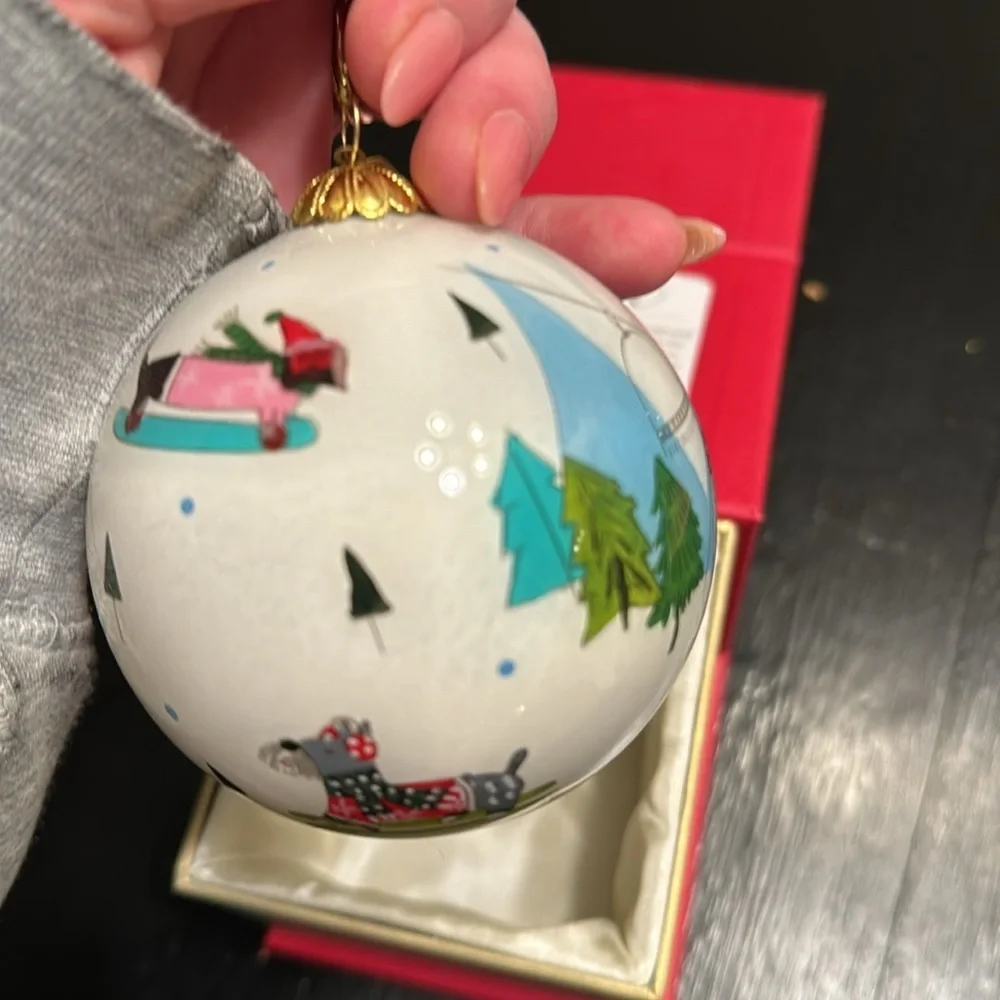 Li bien animals on the slopes ornament